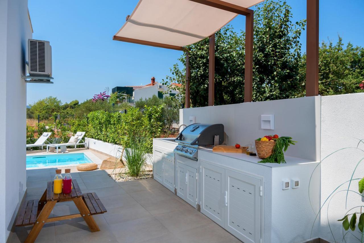 Marula Holiday Home - With Heated Pool Marina Εξωτερικό φωτογραφία