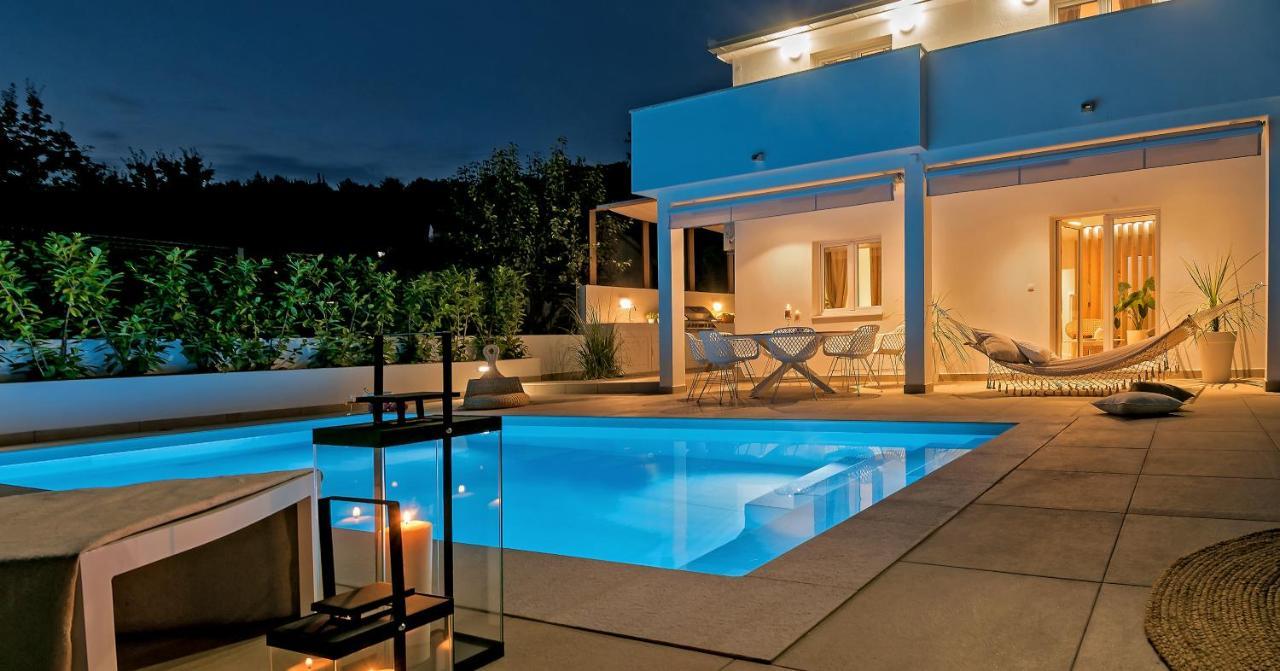 Marula Holiday Home - With Heated Pool Marina Εξωτερικό φωτογραφία